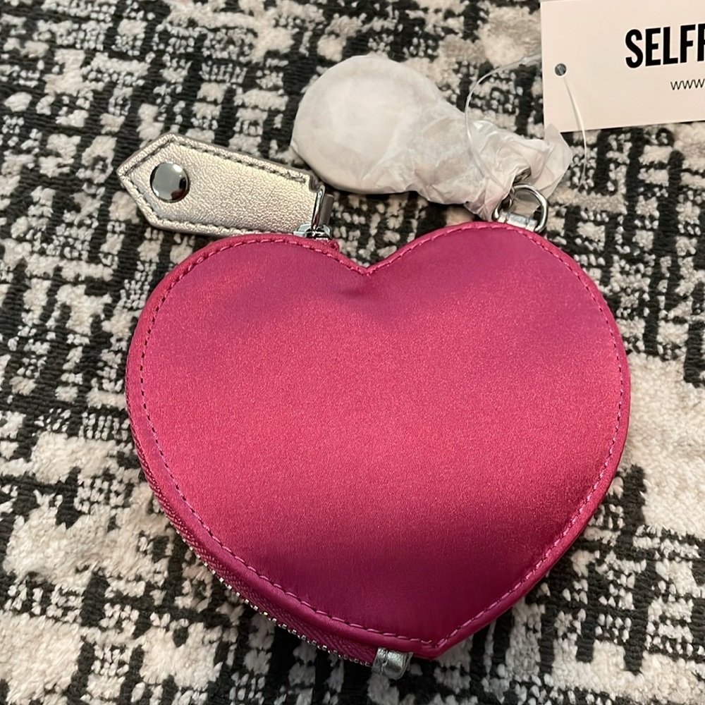 VIVIENNE WESTWOOD
Orb-embroidered recycled-polycotton keyring coin purse - Picture 6 of 9